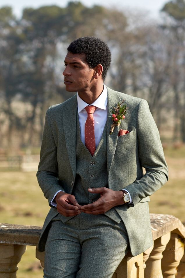 Skopes suit