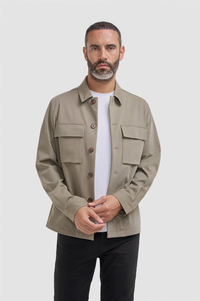 Cavani olive overshirt with chest pockets over a white T-shirt